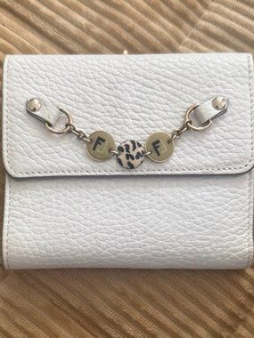 FENDI White Pebbled Wallet with Gold Chain and gold tone kisslock